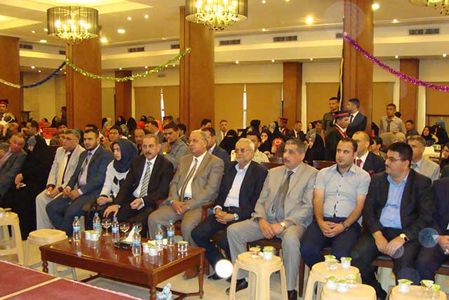 حفل تخرج طلبة كلية القانون المسائي