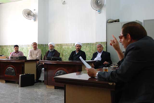 محاضرة للدكتور حسين السلطاني في كلية الشريعة الإسلامية