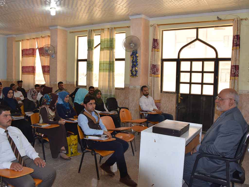 الندوة الاسبوعية لطلبة جامعة اهل البيت عليهم السلام 