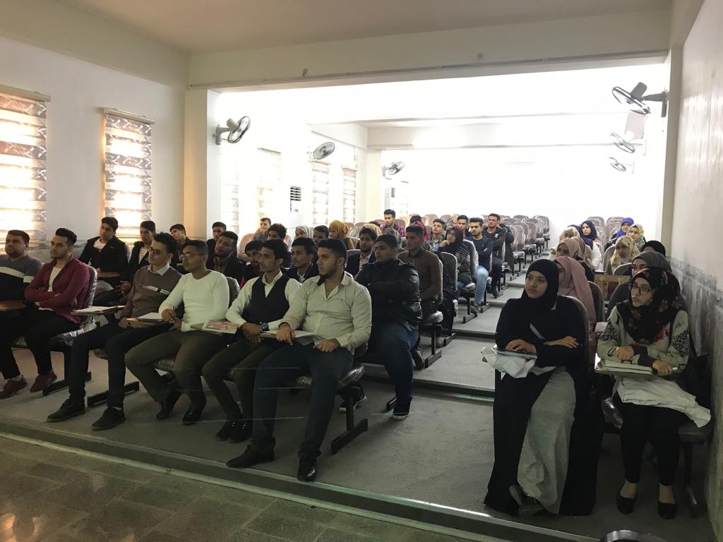 محاضرة تعريفية الى طلبة المرحلة الاولى في كلية طب الأسنان 