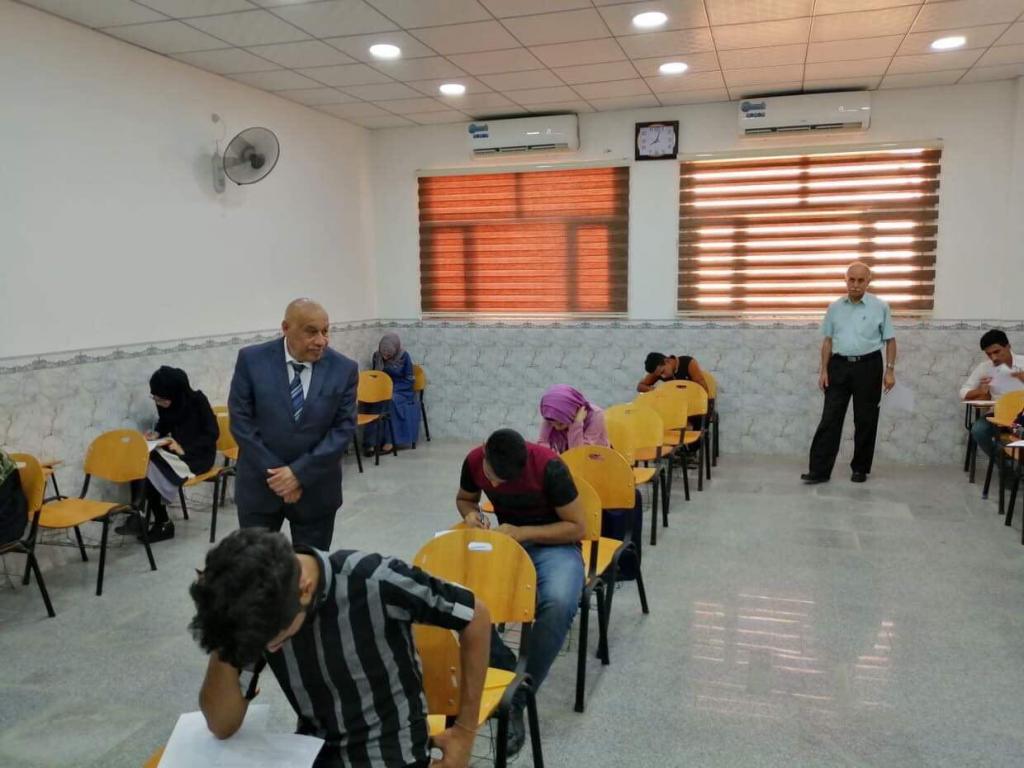 عميد كلية طب الاسنان يتفقد سير الامتحانات النهائية