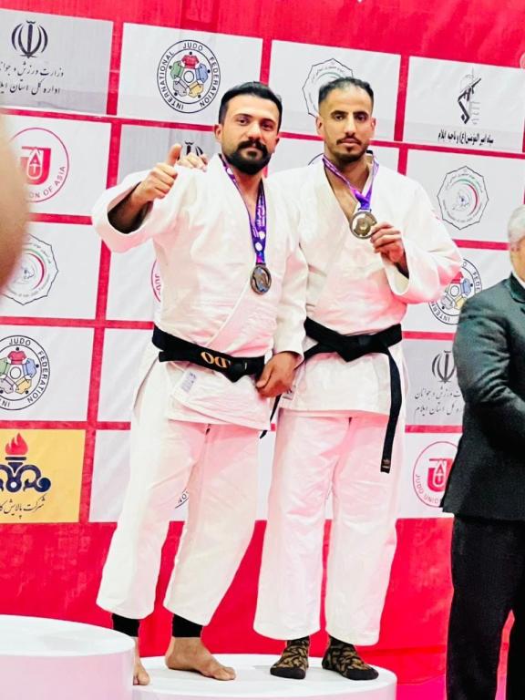 الحصول على الميدالية البرونزية