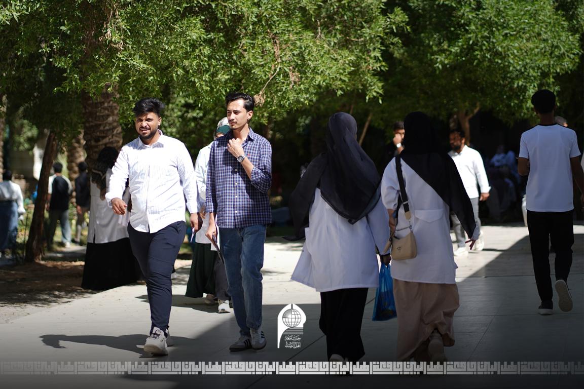 أجواء طلبة جامعة أهل البيت عليهم السلام لهذا اليوم